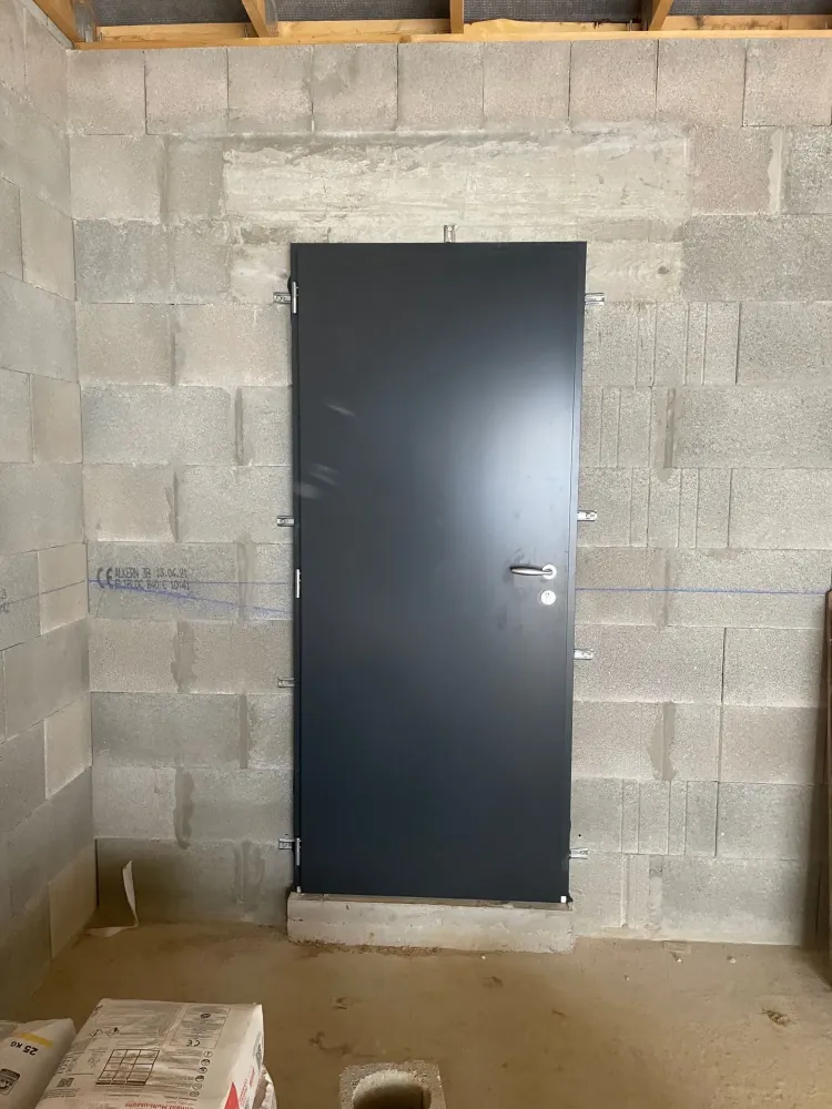Porte métal