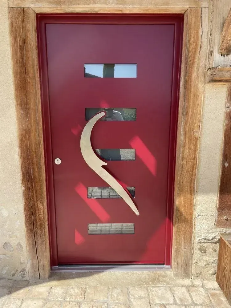 Porte rouge