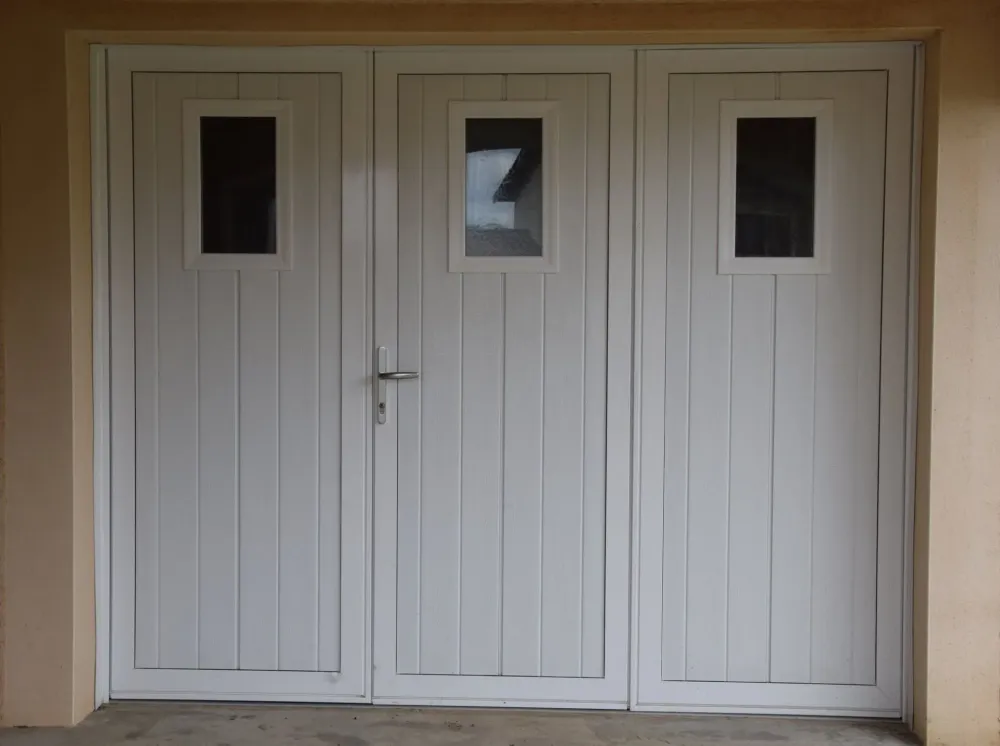 Portes blanches